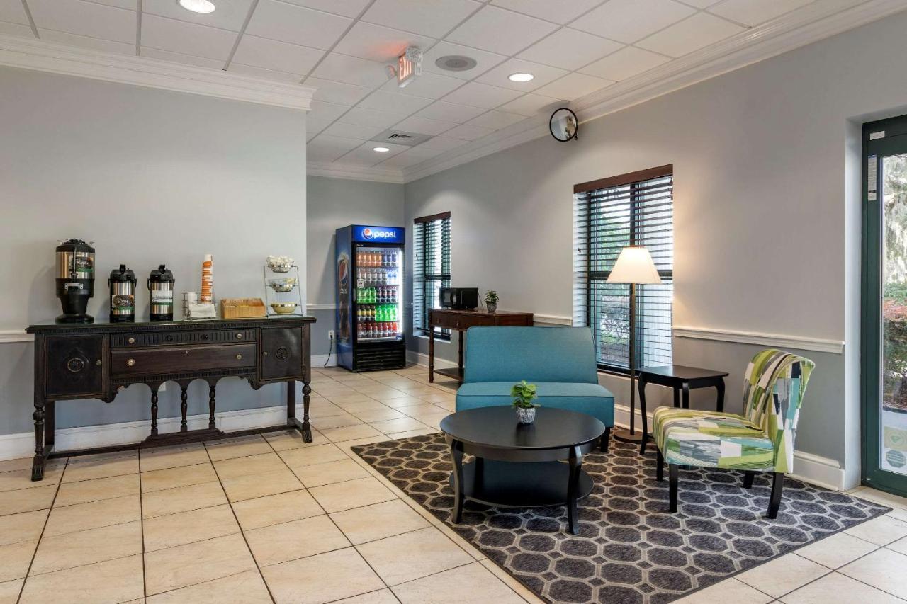 Quality Inn At Town Center Beaufort Exterior foto